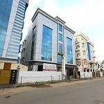 Oyo 5280 Harshetha Residency