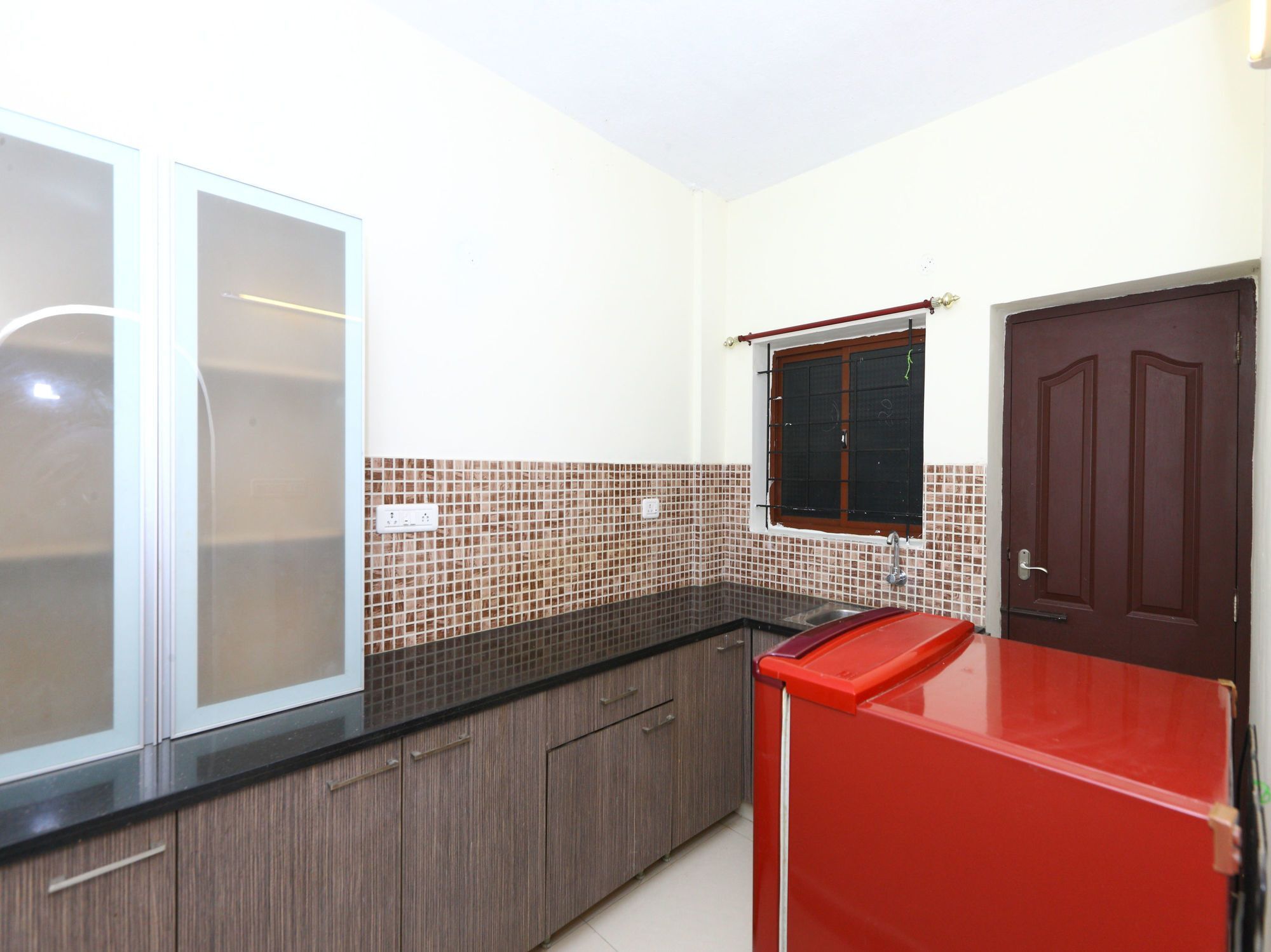 Oyo 5280 Harshetha Residency Hotel