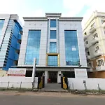 Oyo 5280 Harshetha Residency