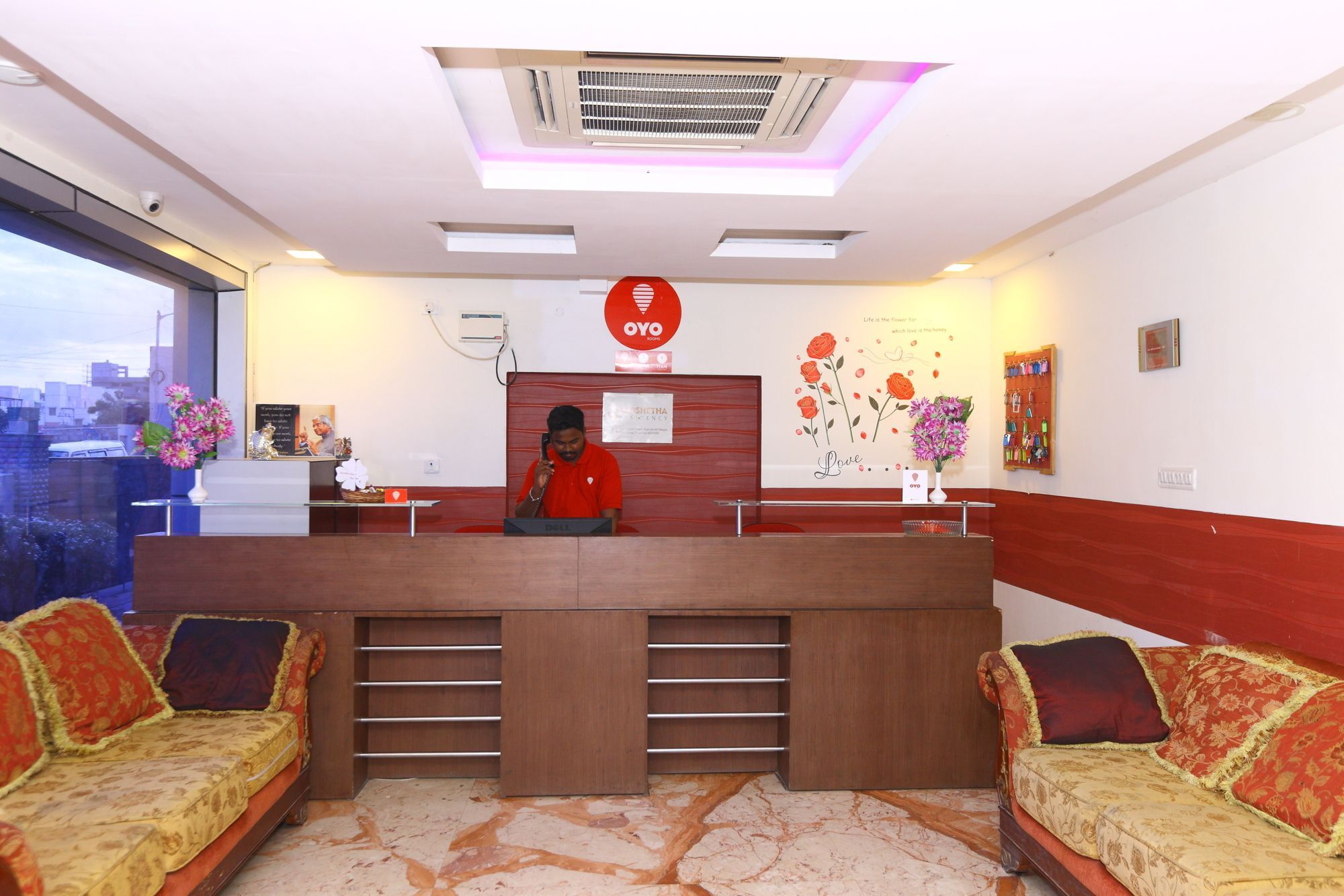 Oyo 5280 Harshetha Residency 2*