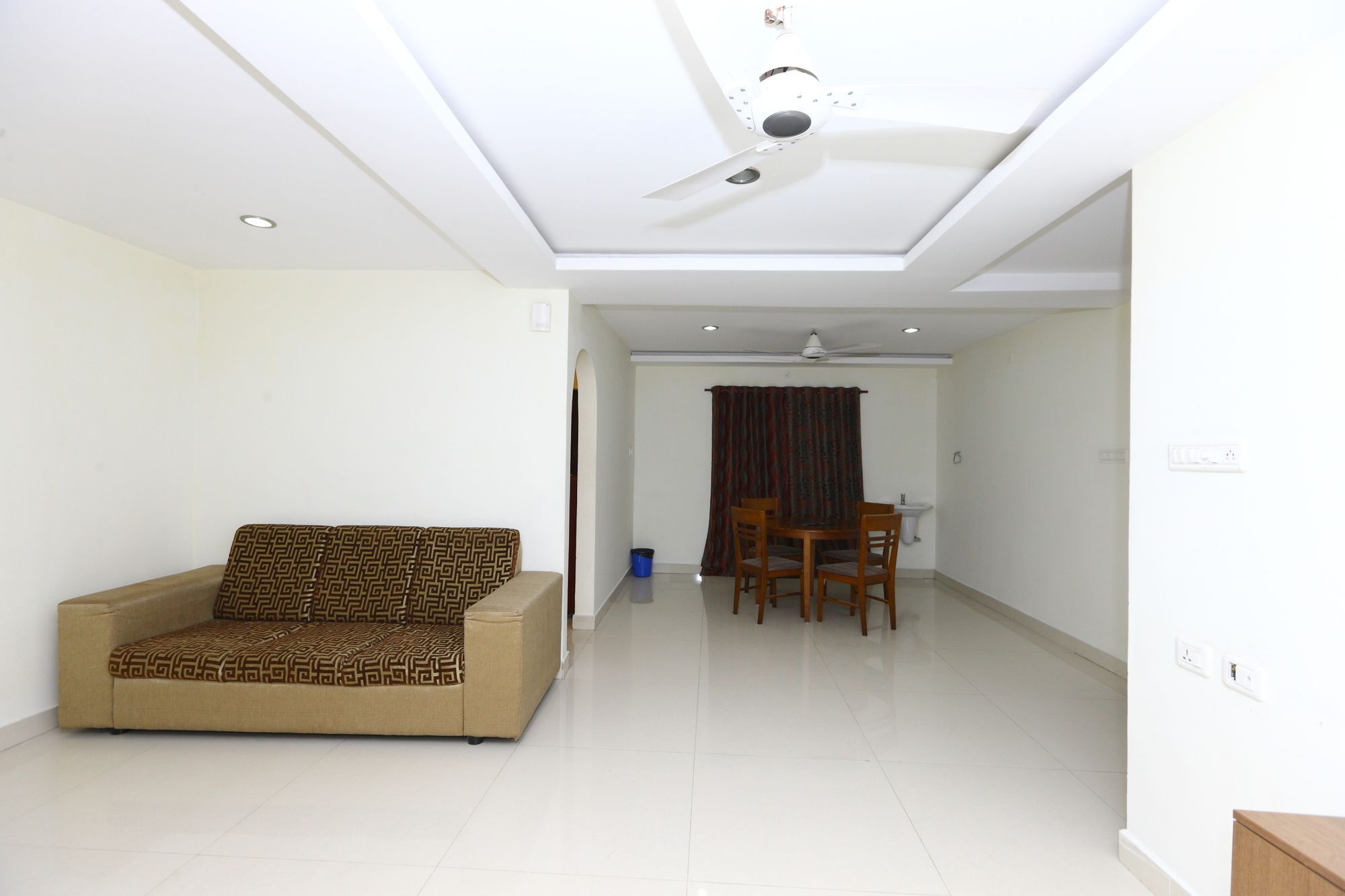 Oyo 5280 Harshetha Residency