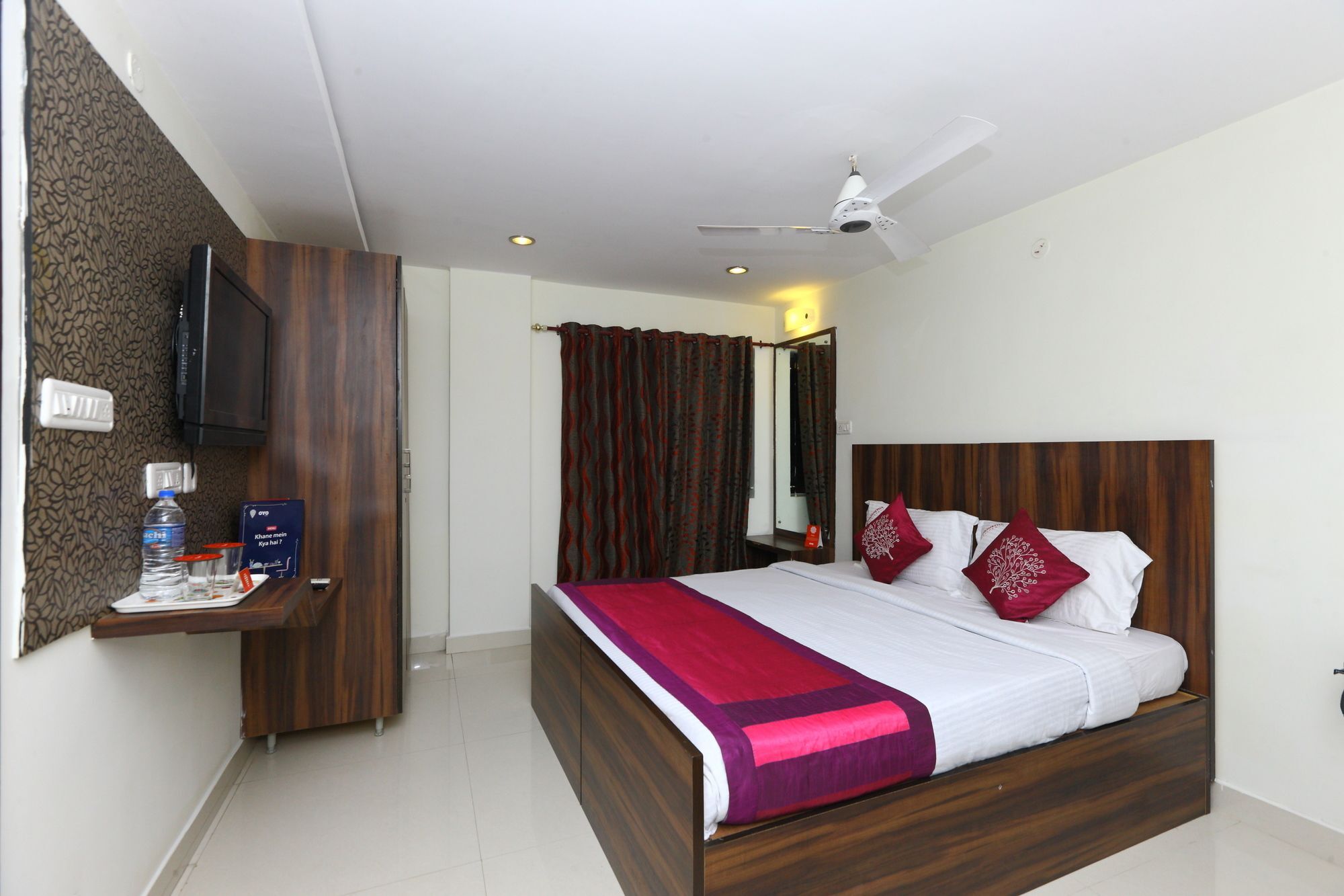 Oyo 5280 Harshetha Residency Chennai