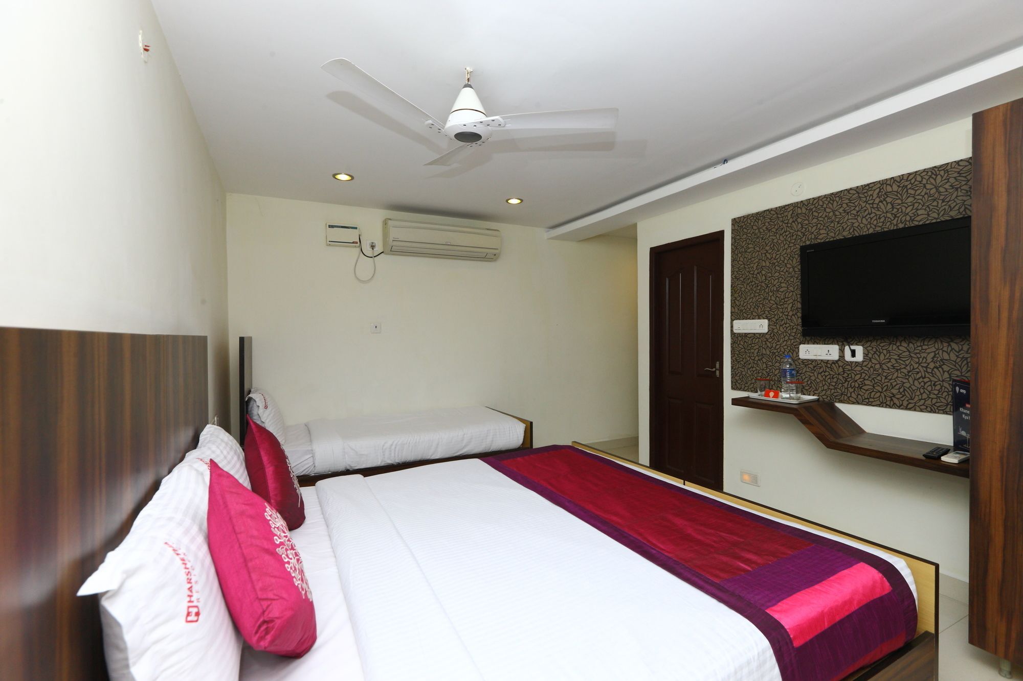 Oyo 5280 Harshetha Residency Hotel Chennai