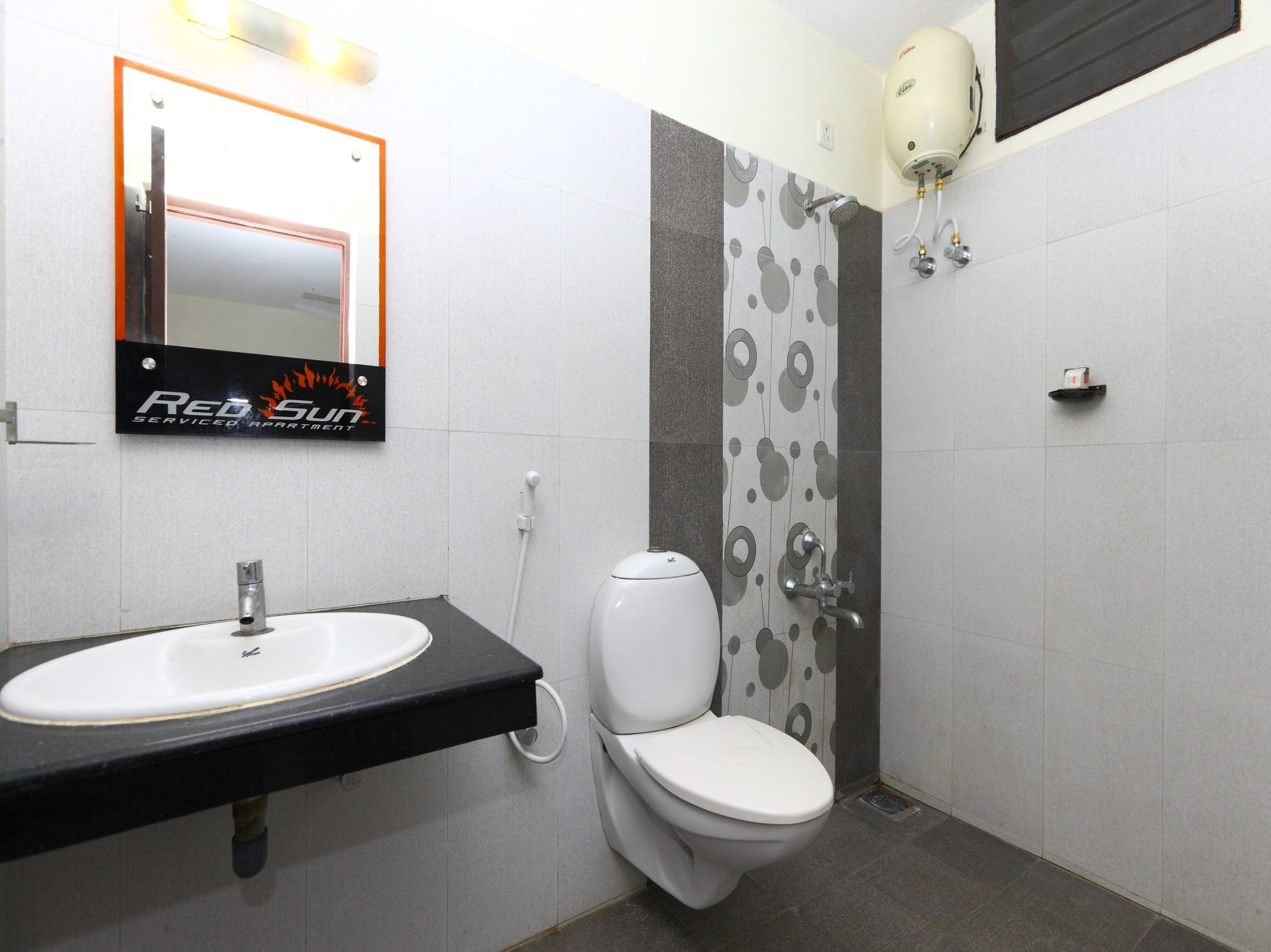 Oyo 5280 Harshetha Residency 2*