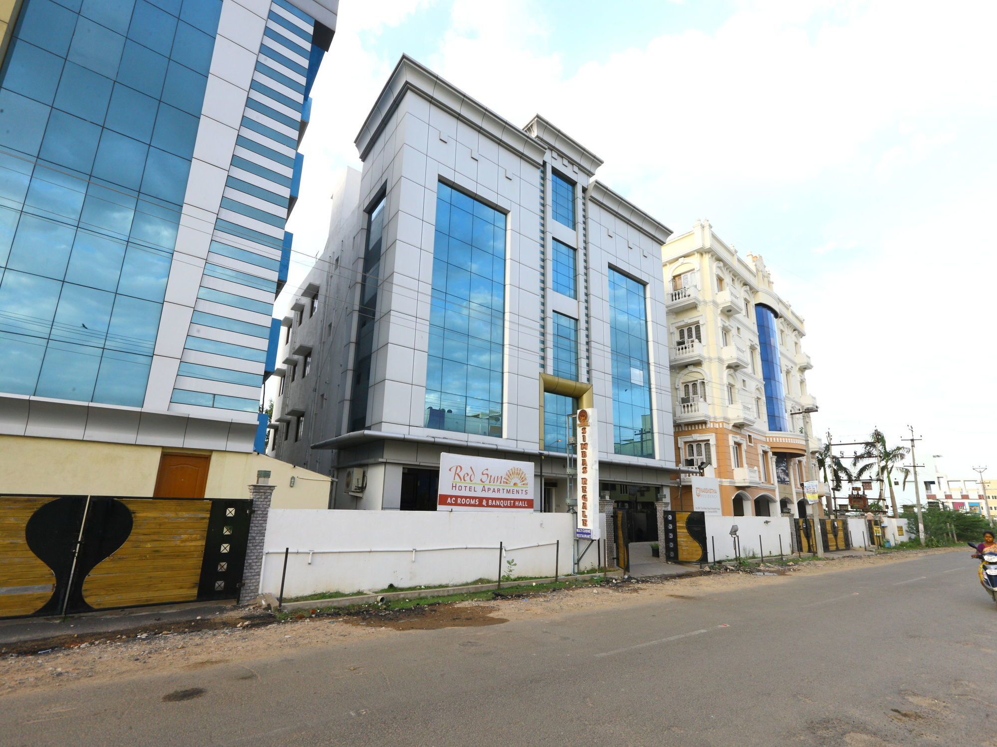 Oyo 5280 Harshetha Residency